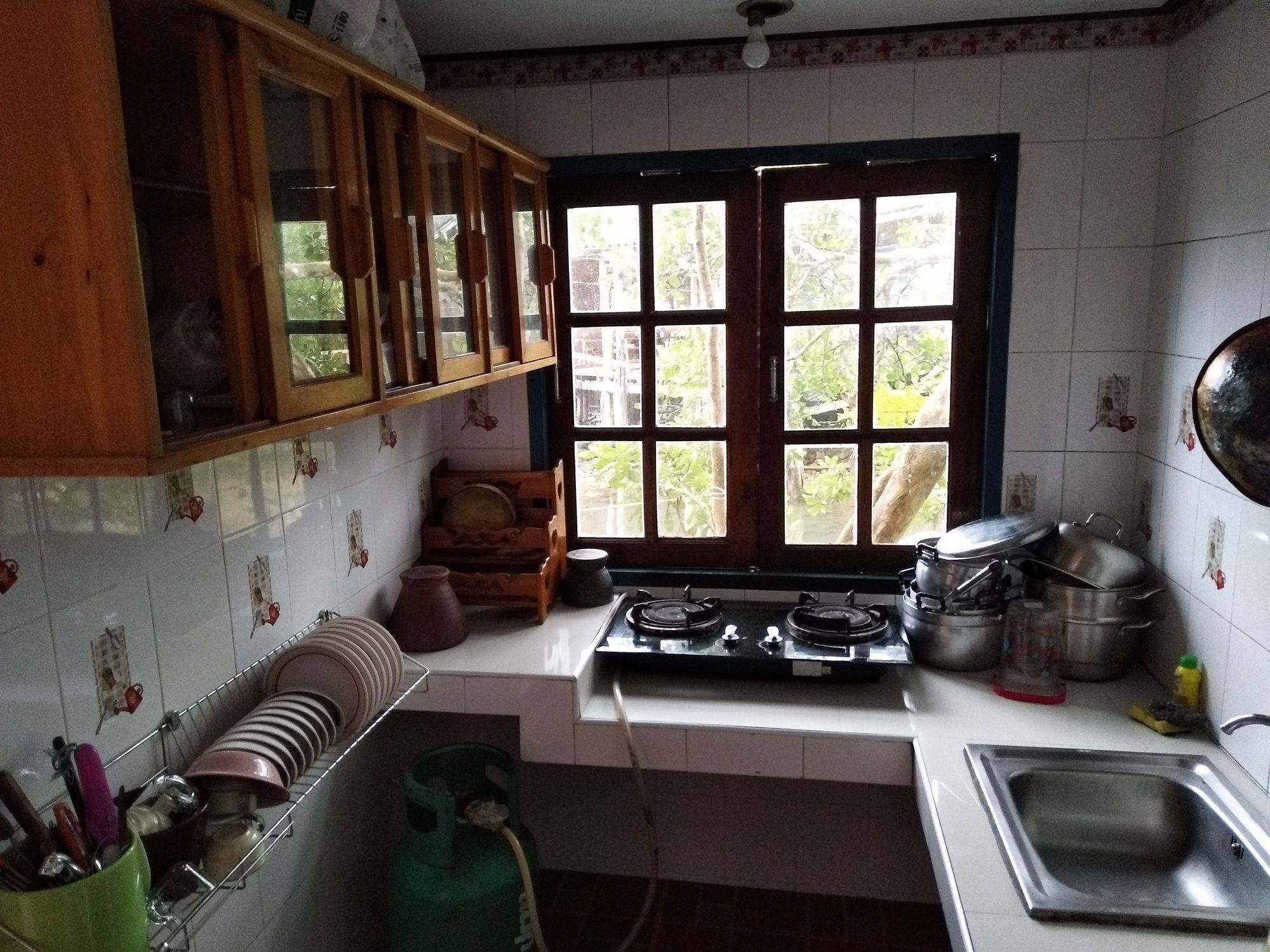Ban Raw Homestay Ko Kut Exteriör bild
