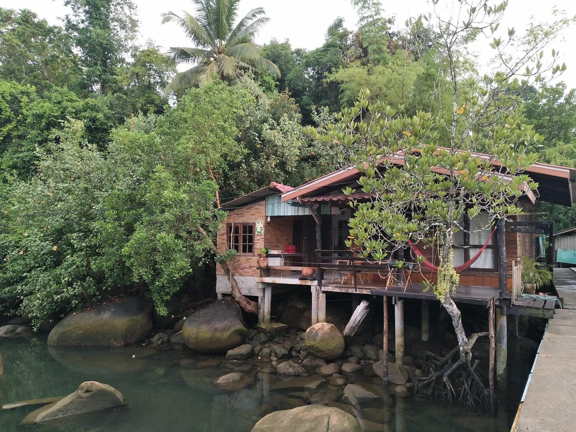 Ban Raw Homestay Ko Kut Exteriör bild